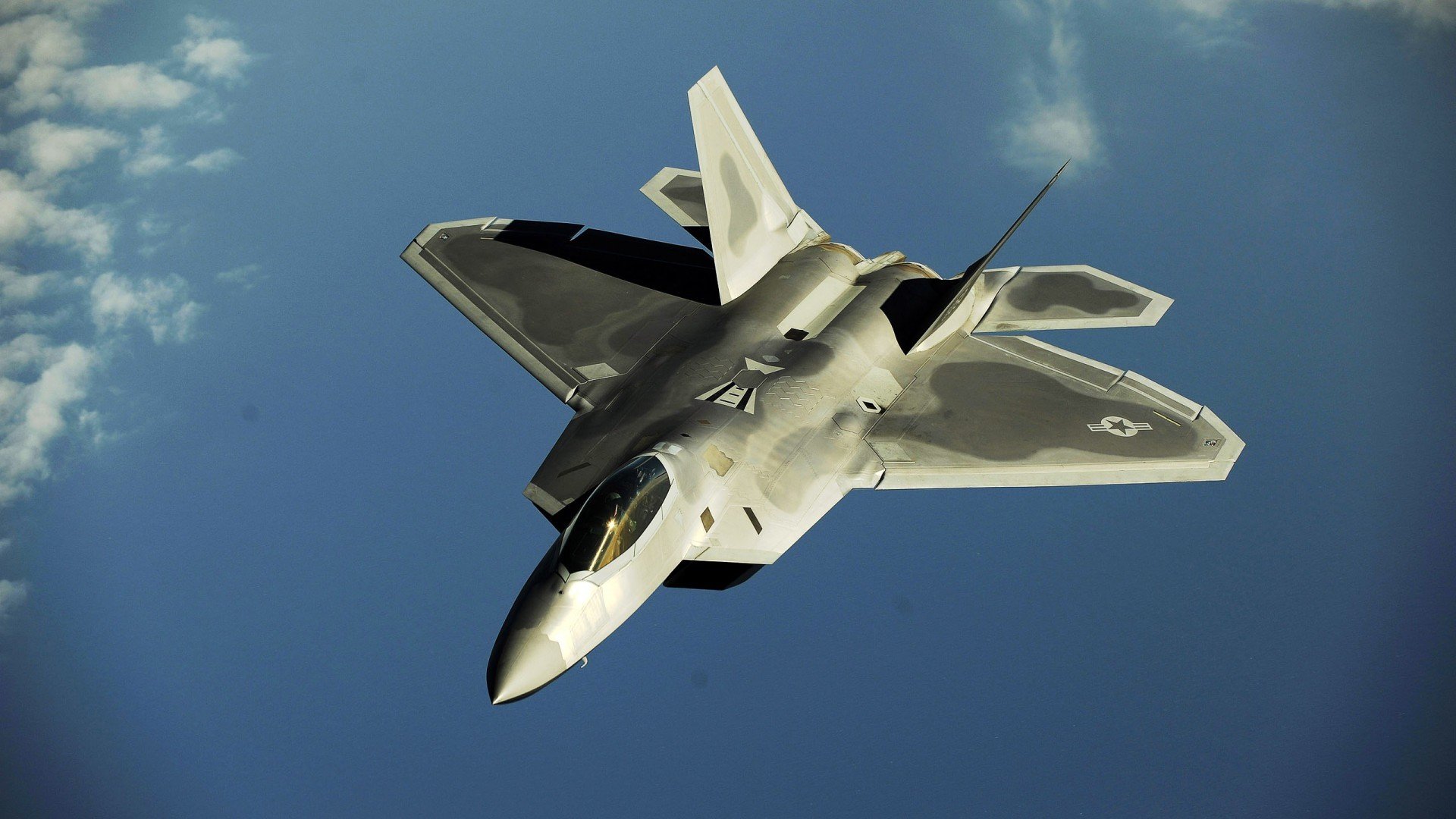 随机德甲六强鏖战：多特爆冷输球，莱比锡紧追不舍，多特德甲夺冠