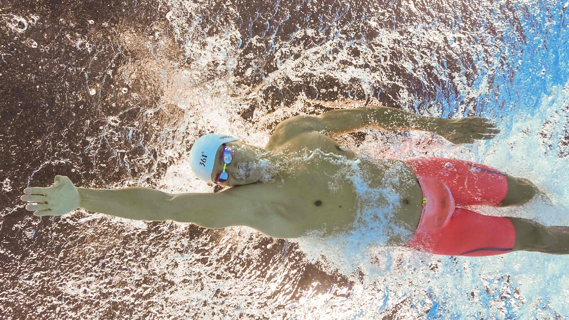 随机逆境逆袭：困境中逆风翻盘的精彩瞬间盘点，逆境翻盘的图片