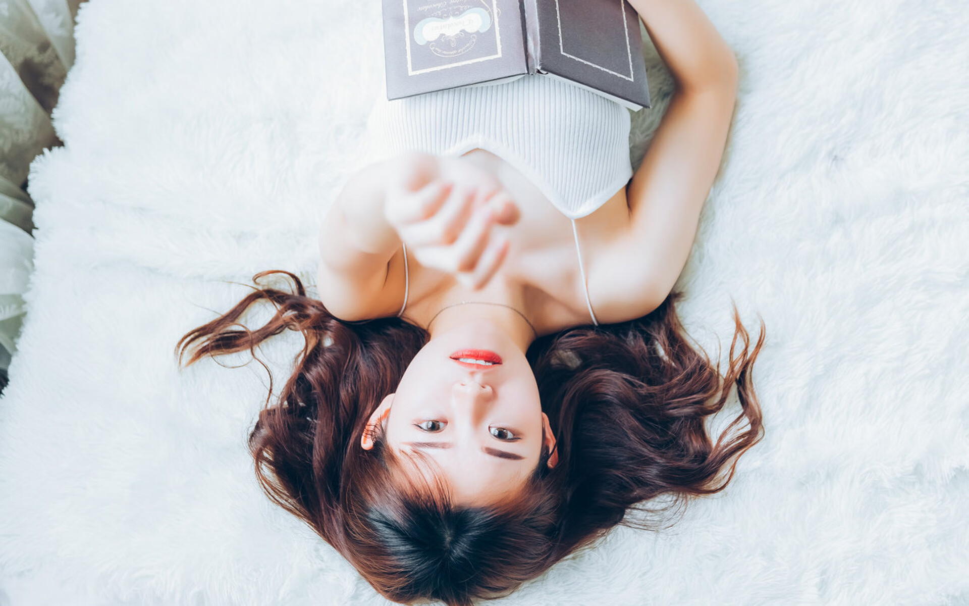 开云官方网站-快船险胜湖人，常规赛巅峰对决中乔治贡献关键助攻，快船险胜湖人 新闻