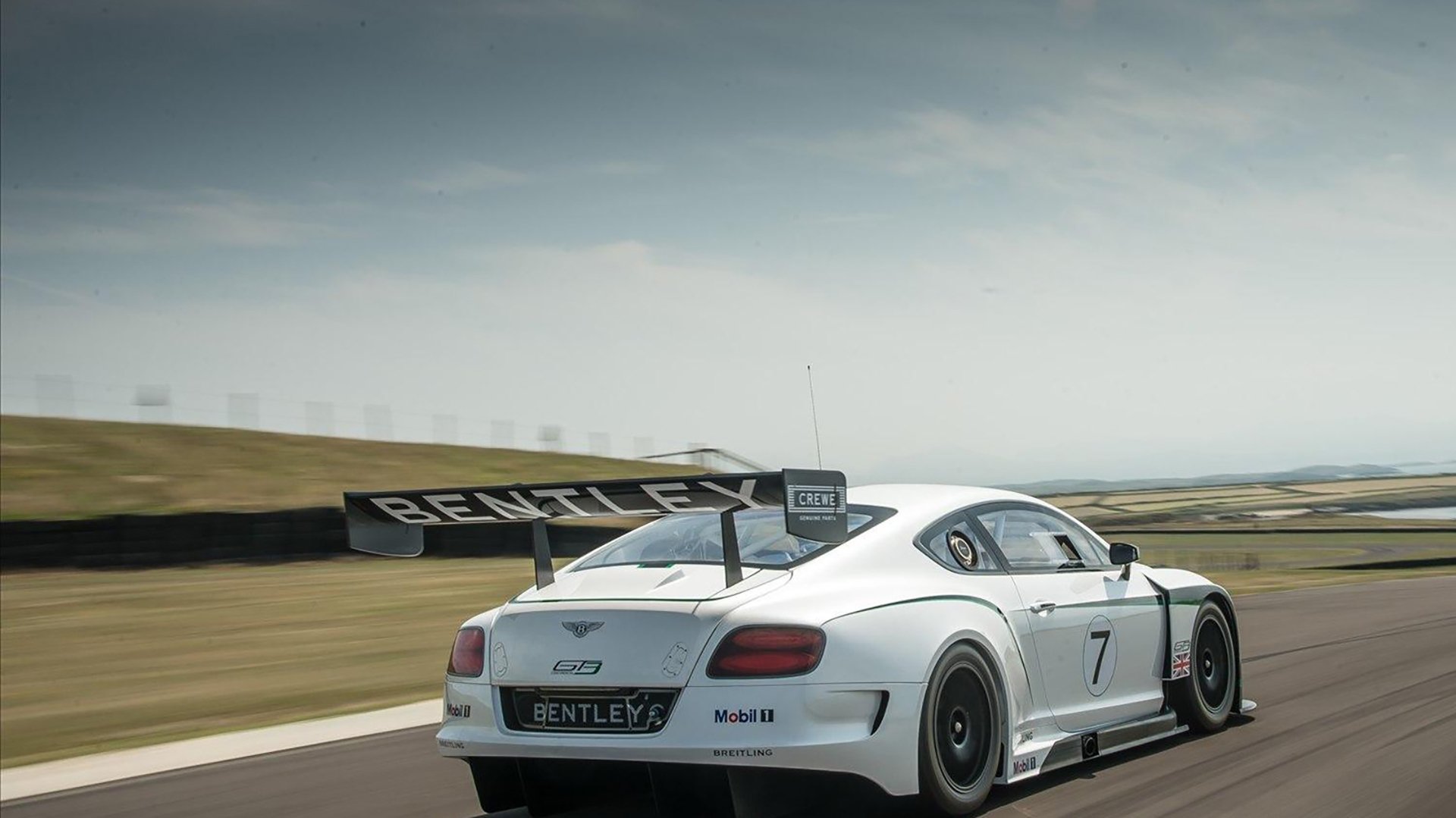 kaiyun-乌克兰男篮在欧洲预赛中拼搏，迈向奥运梦想