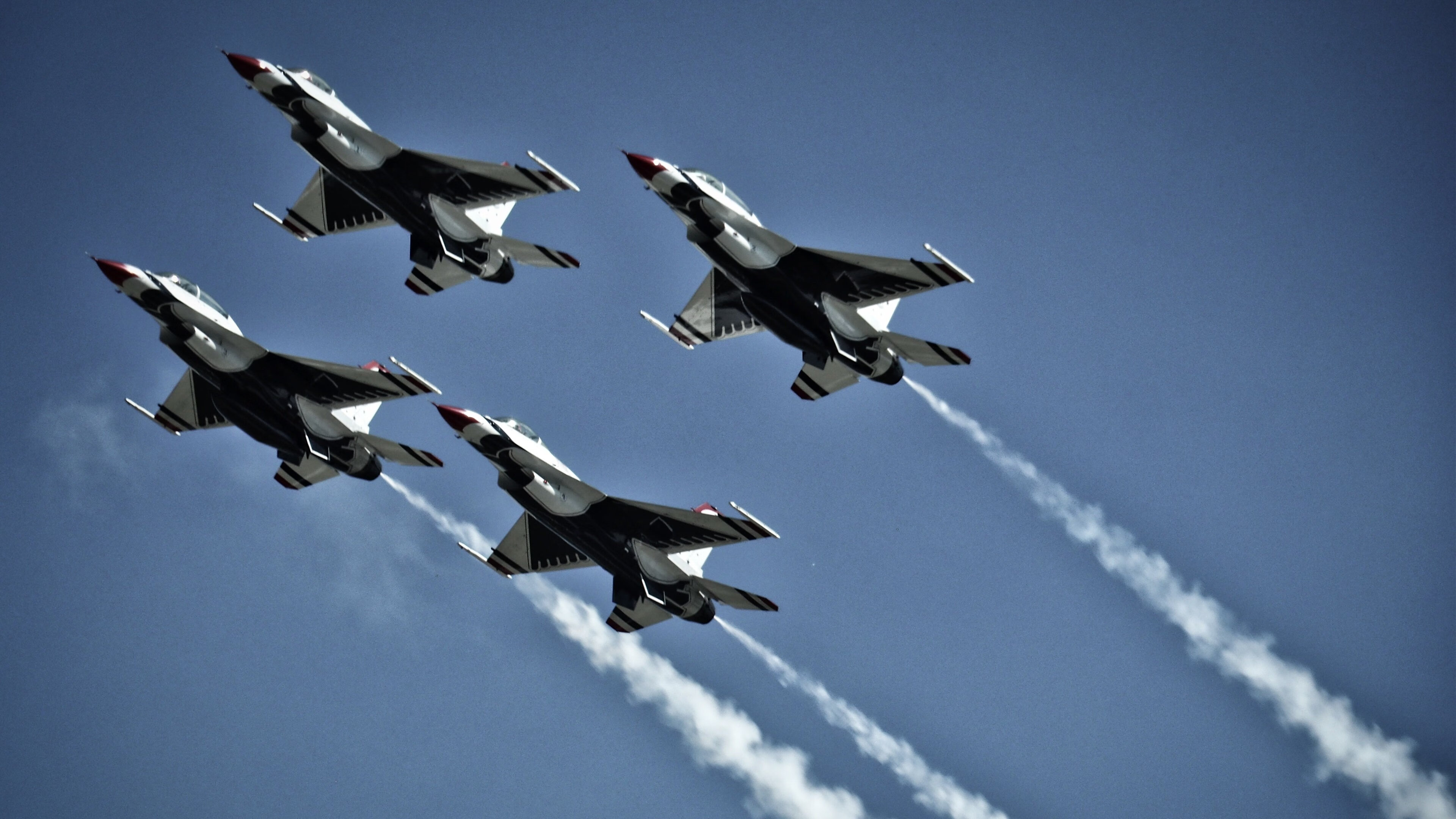 开云网页版-美国队接力队员齐心协力助力夺冠